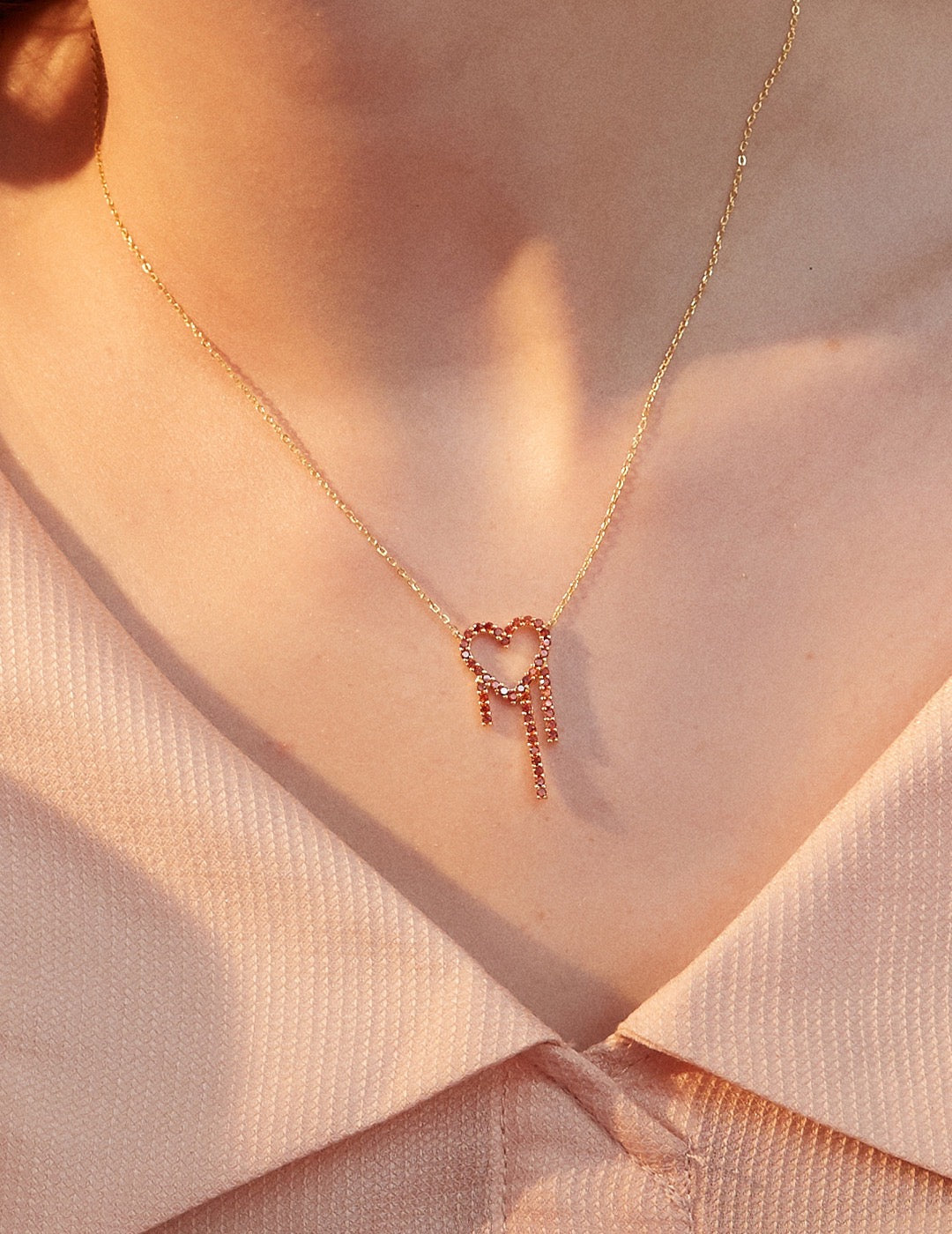 Melting Red Heart Necklace | Red Necklace | Heart Necklace | Gold necklace | Gold jewelry | Silver jewelry | Silver necklace | Estincele Jewellery