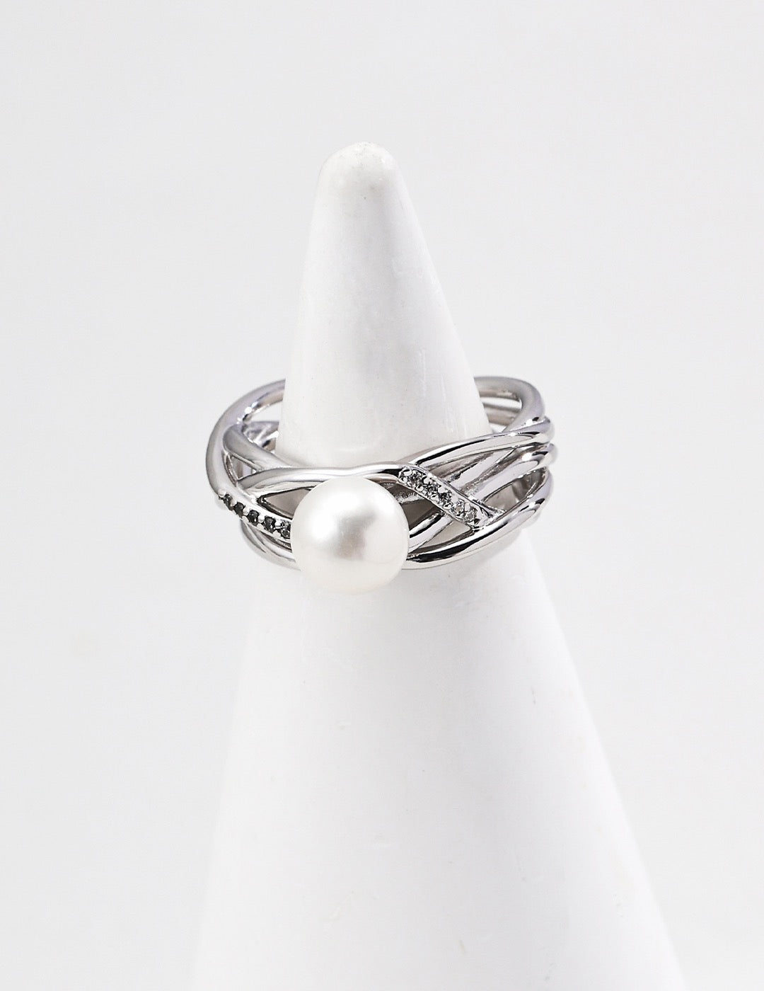 Twine Pearl Ring