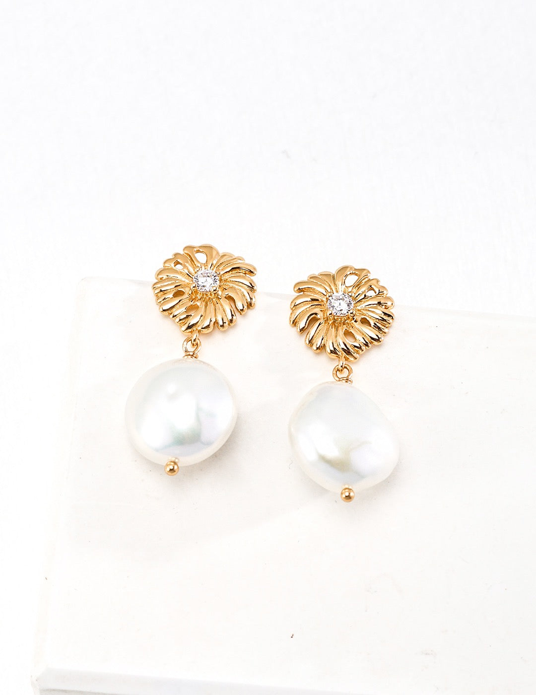 Pearl earrings | Pearl drop earrings | Pearl jewelry | Rapunzel Pearl Drop Earrings | Estincele Jewellery