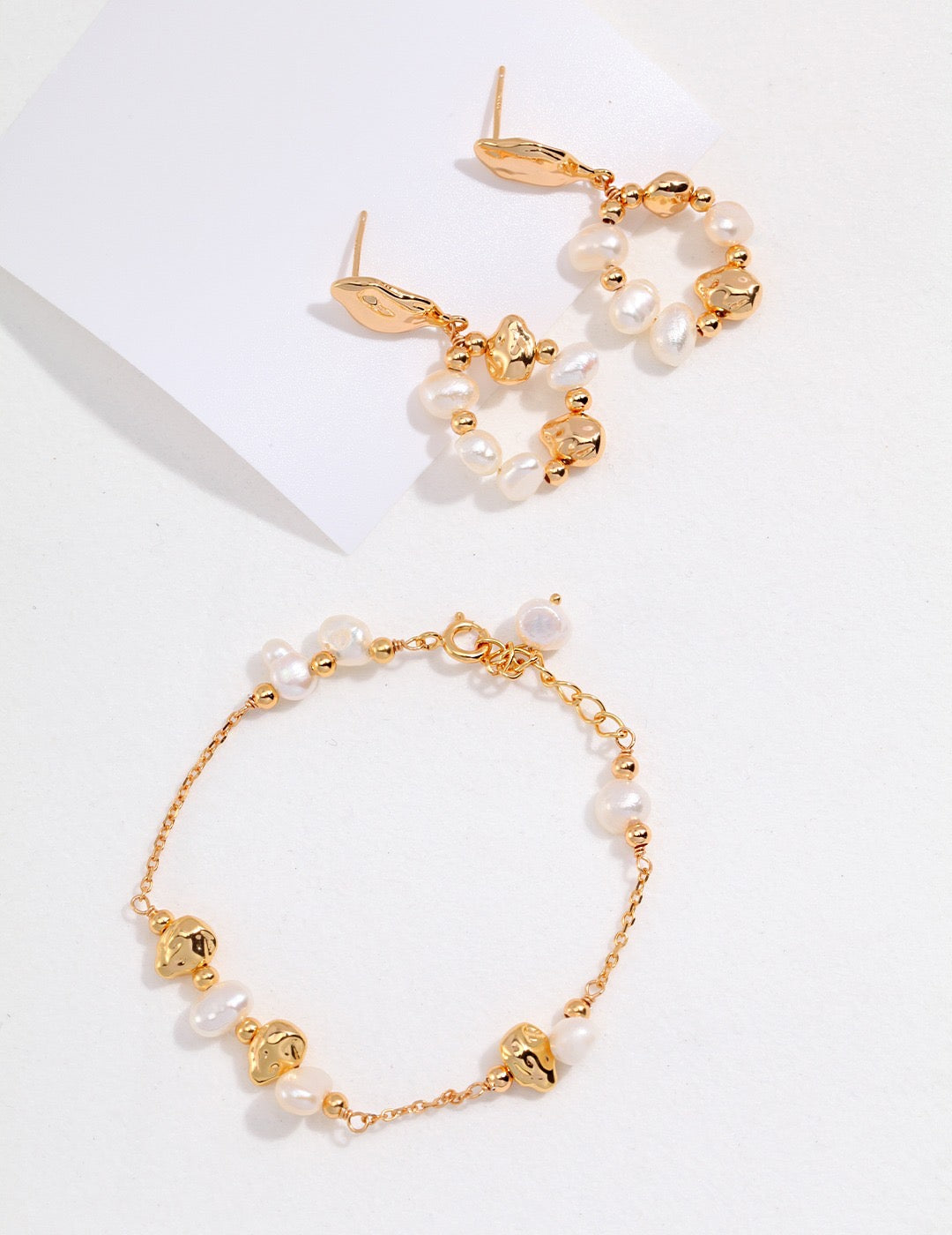 Golden Pearl Bracelet
