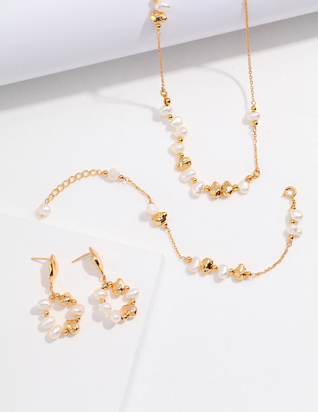 Golden Pearl Bracelet