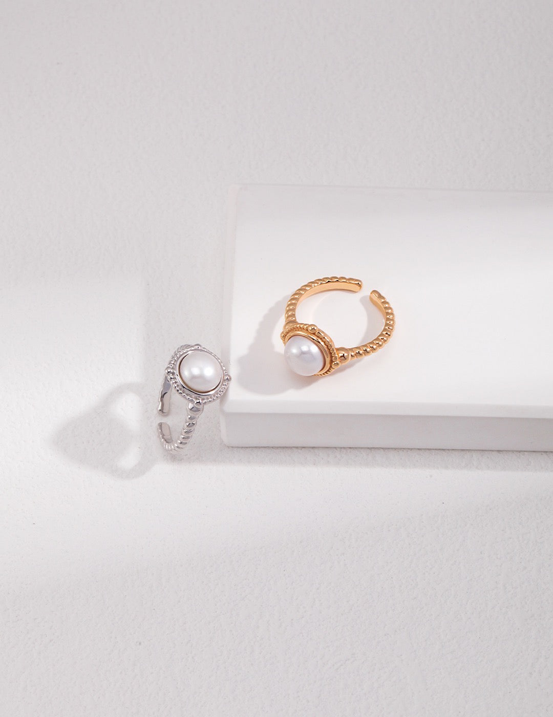 Classique Mega Pearl Ring | Pearl ring | Gold ring | Silver ring