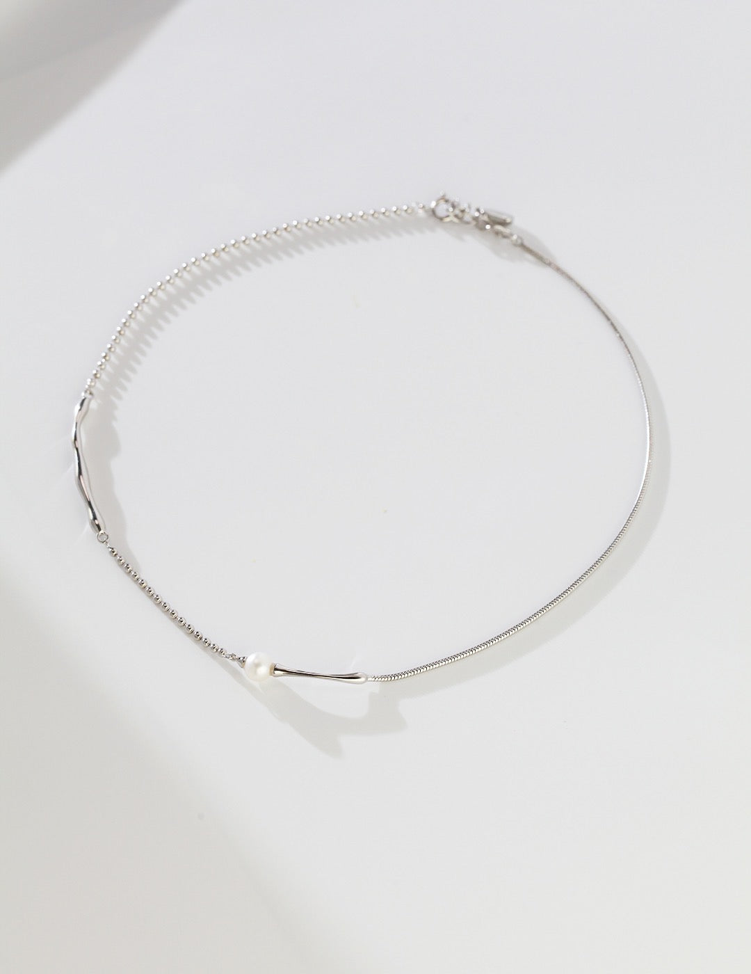 Minimalist Pearl Choker