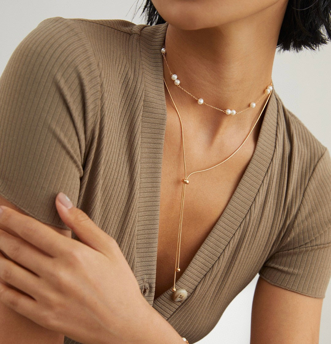 Simple Pearl Necklace