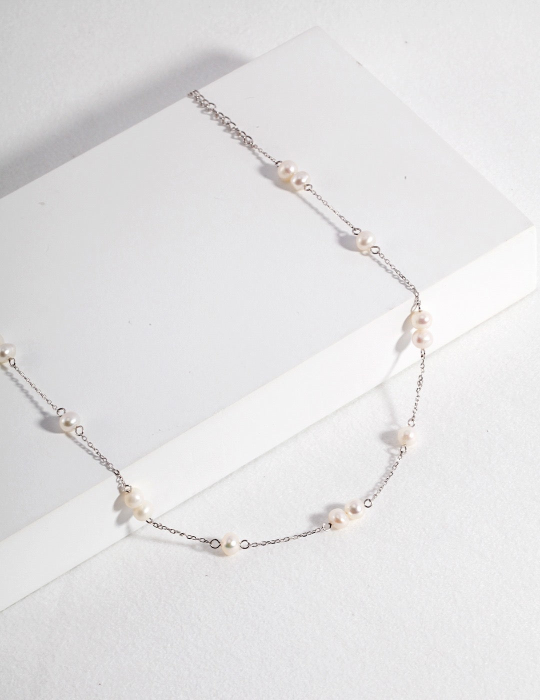 Simple Pearl Necklace
