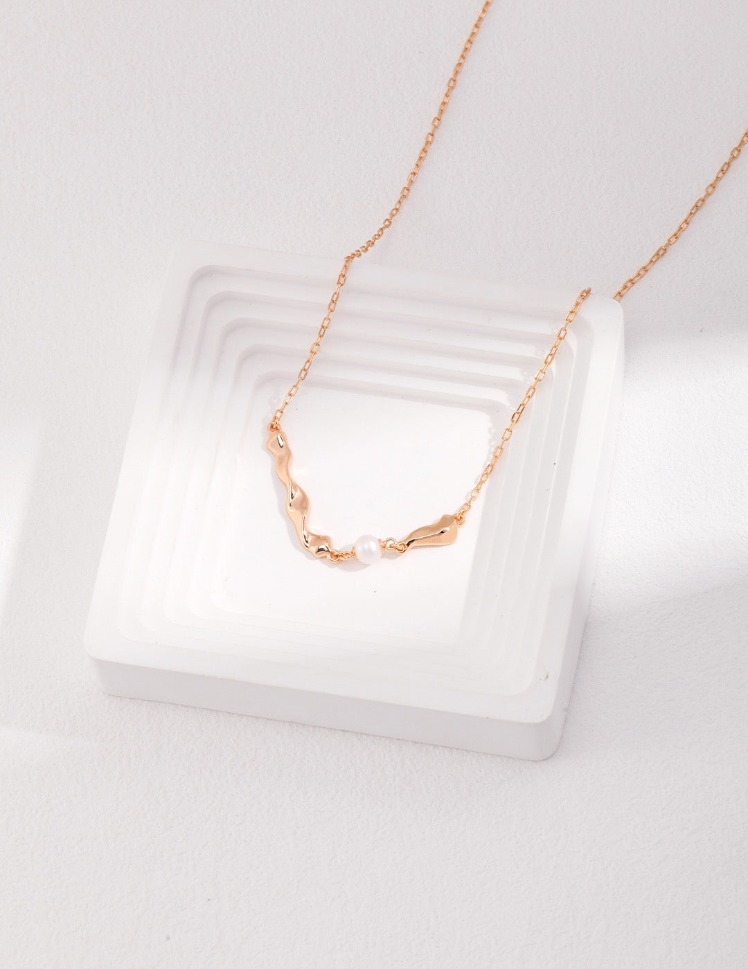 Petal Kiss Choker