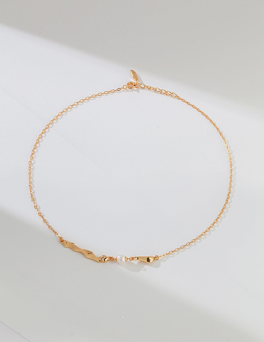 Petal Kiss Choker