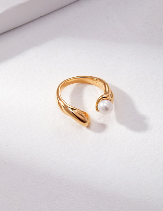 Bague torsadée en perles