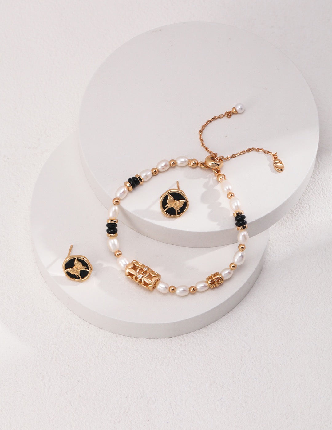 Classique Hyacinthus Pearl Bracelet | Estincele Bracelet | Bracelets | Gifts for her