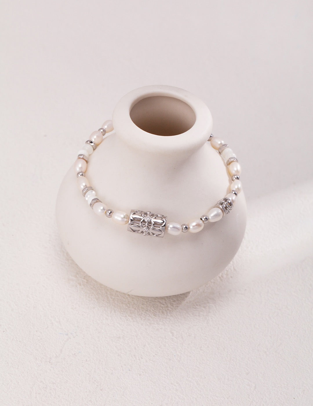 Classique Hyacinthus Pearl Bracelet | Estincele Bracelet | Pearl Bracelets | Gifts for her | silver bracelet