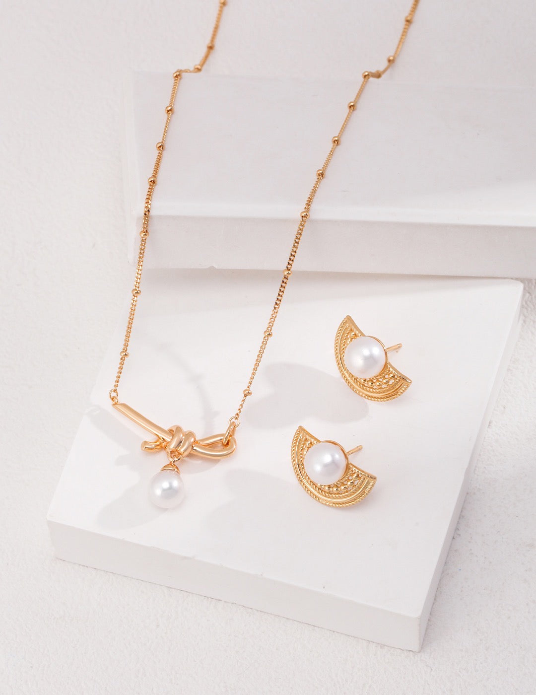Natural Pearl Knot Necklace | Estincele Jewellery | Gifts for her