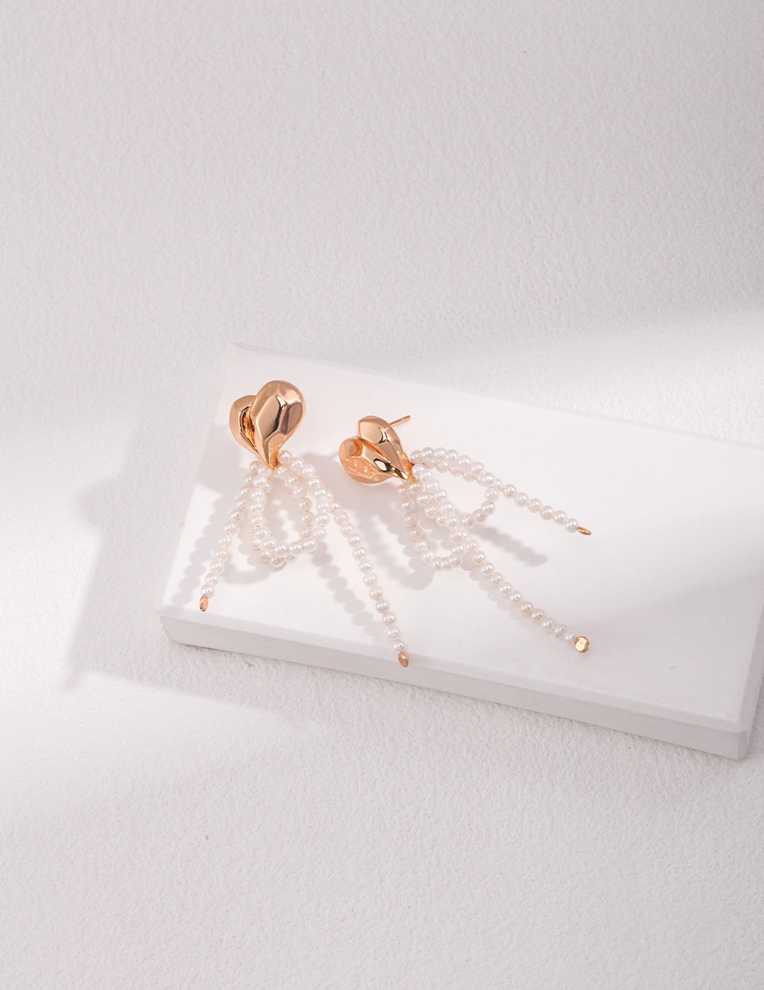 Curvy Cupid Earrings | Pearl earrings | Gold earrings | Gold jewelry | Estincele Jewellery