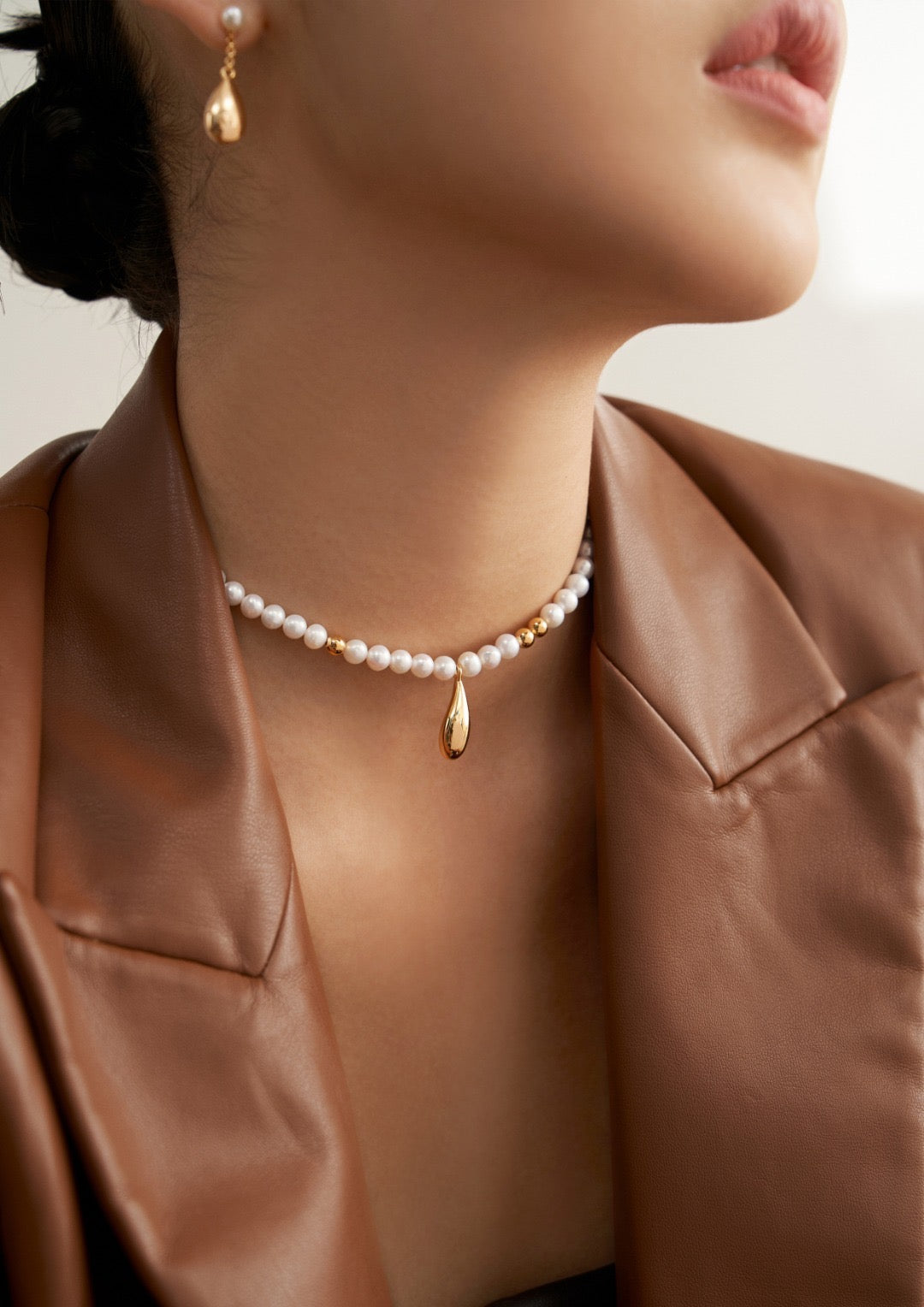 Golden Drop Pearl Necklace | Estincele Jewellery | Women's necklaces | Pearl Necklaces