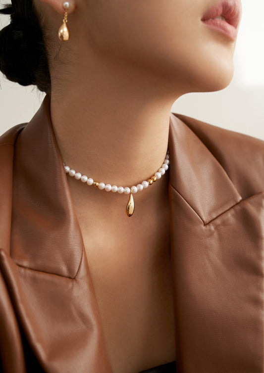 Golden Drop Pearl Necklace | Estincele Jewellery | Women's necklaces | Pearl Necklaces