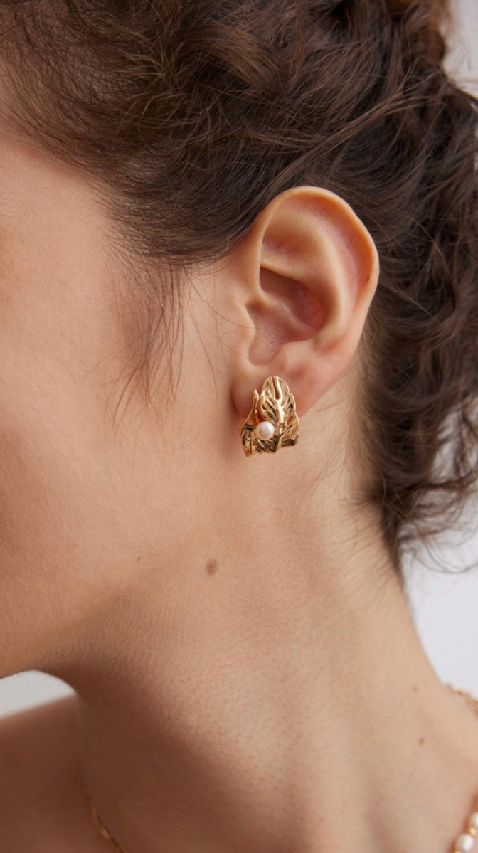 Forest Whisper Earrings | Gold jewelry | Gold earrings | Leaf earrings | Estincele Jewellery