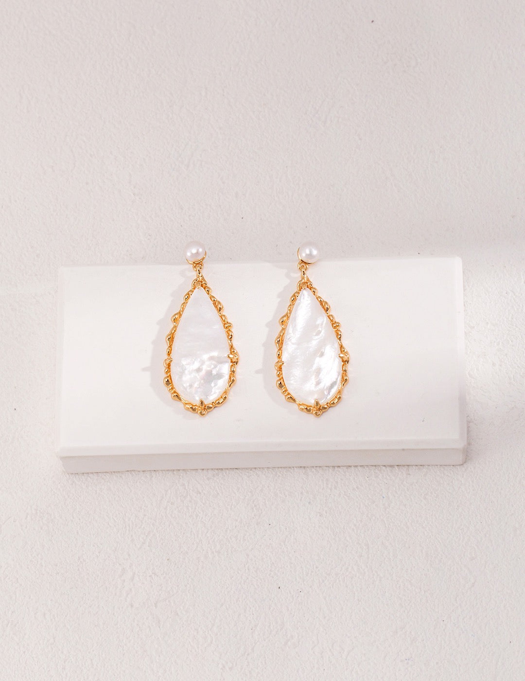Irregular Natural Pearl Necklace | Estincele Jewellery | Gifts for her