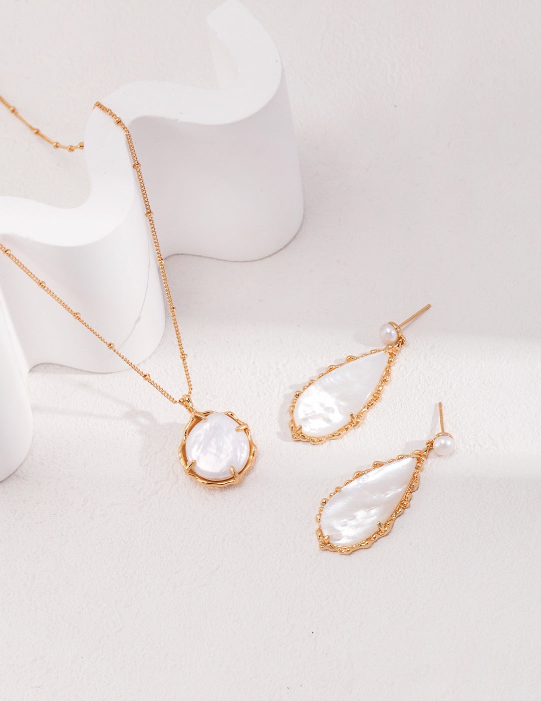Irregular Natural Pearl Necklace | Estincele Jewellery | Gifts for her