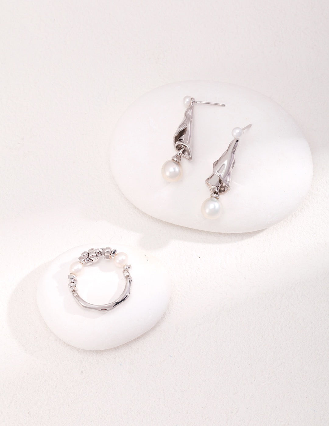 Campanula Flower Earrings | Estincele Jewellery | Earrings | Luxury jewelry