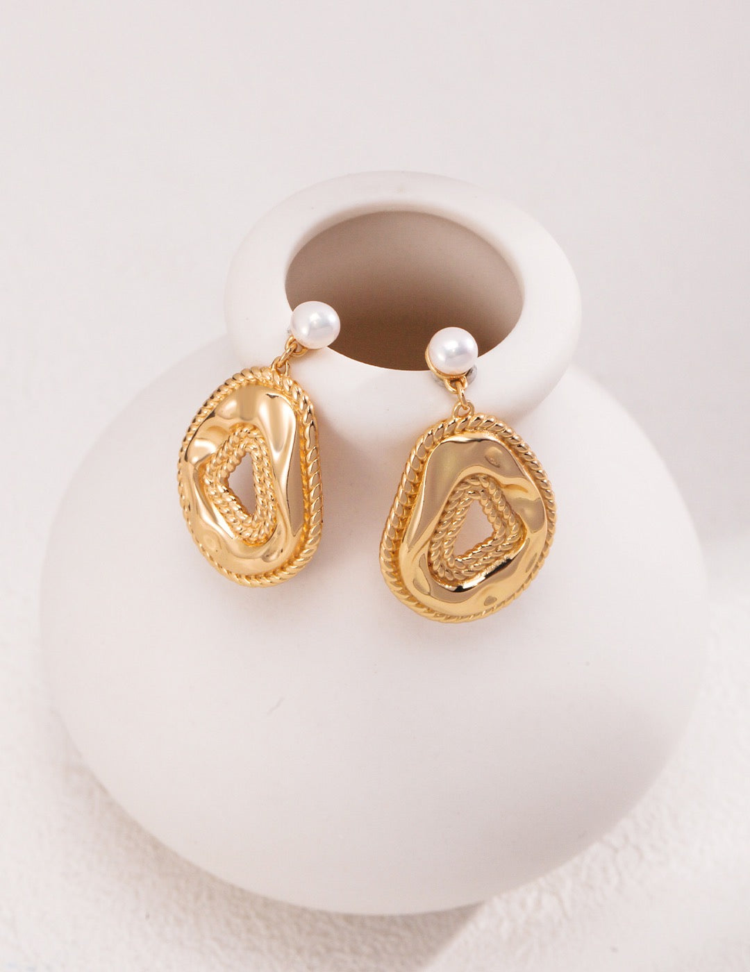 Irregular Hollow Circle Earrings