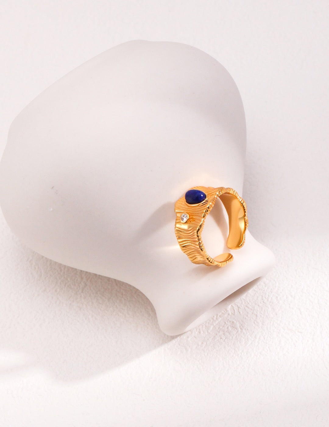 Lapis Lazuli Leaf Ring | Estincele Jewellery | Women's Rings