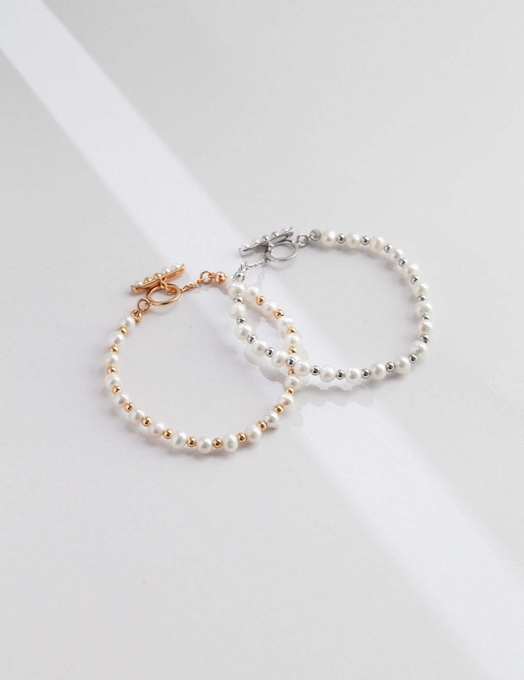 Minimalist Pearl Bracelet | Estincele Jewellery | Women's Bracelets