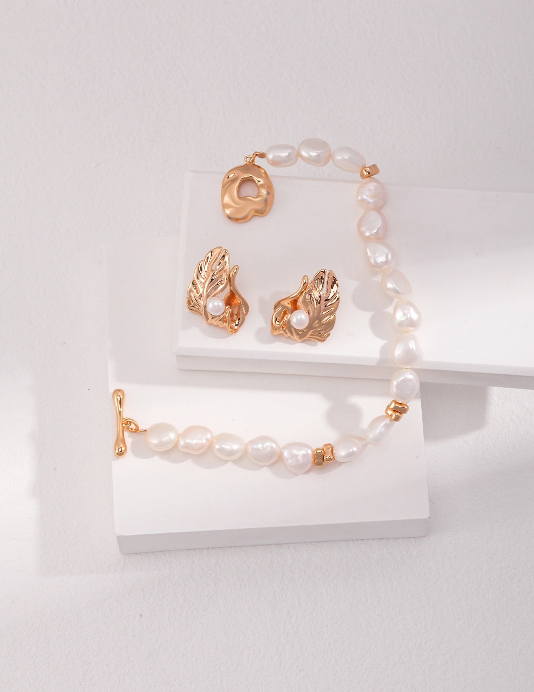 Unique Baroque Bracelet | Estincele Jewellery | Women's bracelets