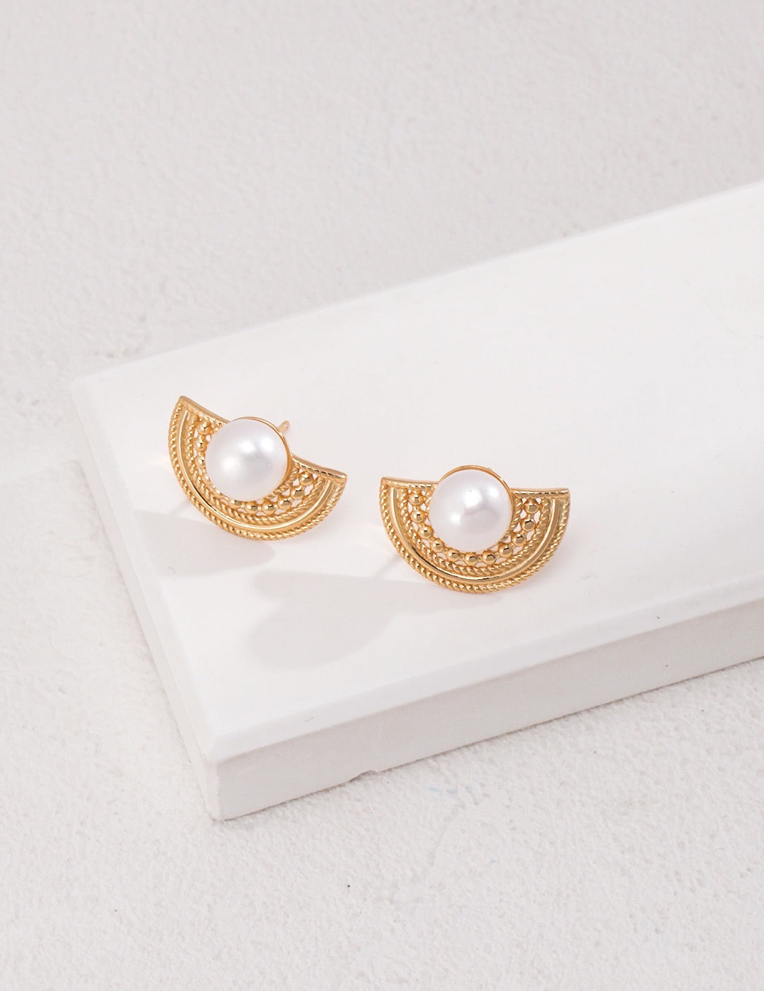Scalloped French Style Pearl Earrings | Estincele Jewellery | women's earrings