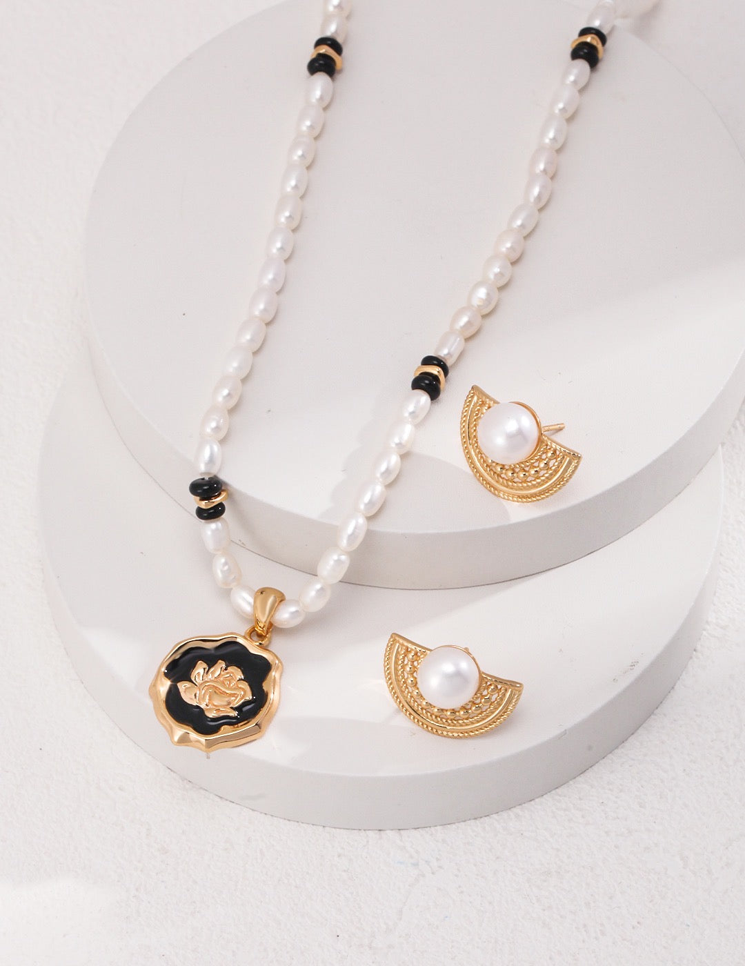 Scalloped French Style Pearl Earrings | Estincele Jewellery | women's earrings
