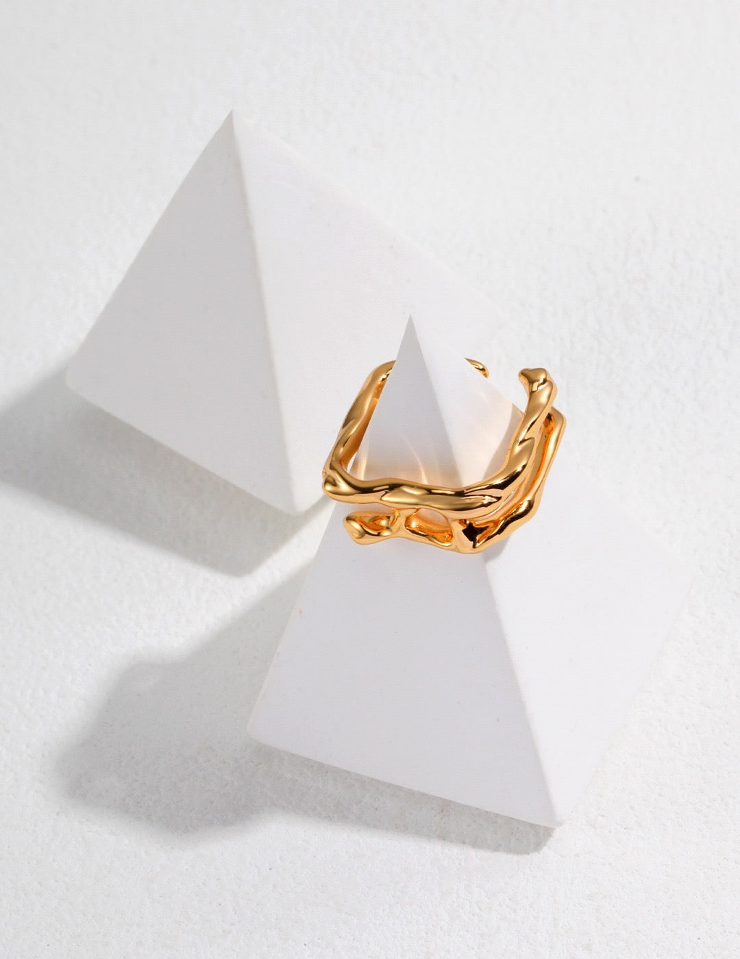 Square Fluid Ring | Estincele Jewellery | Women's rings