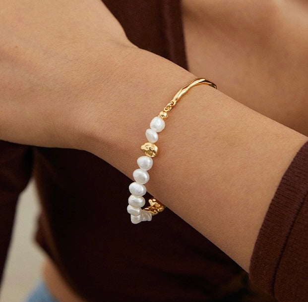 Wave Element Pearl Silver Bracelet