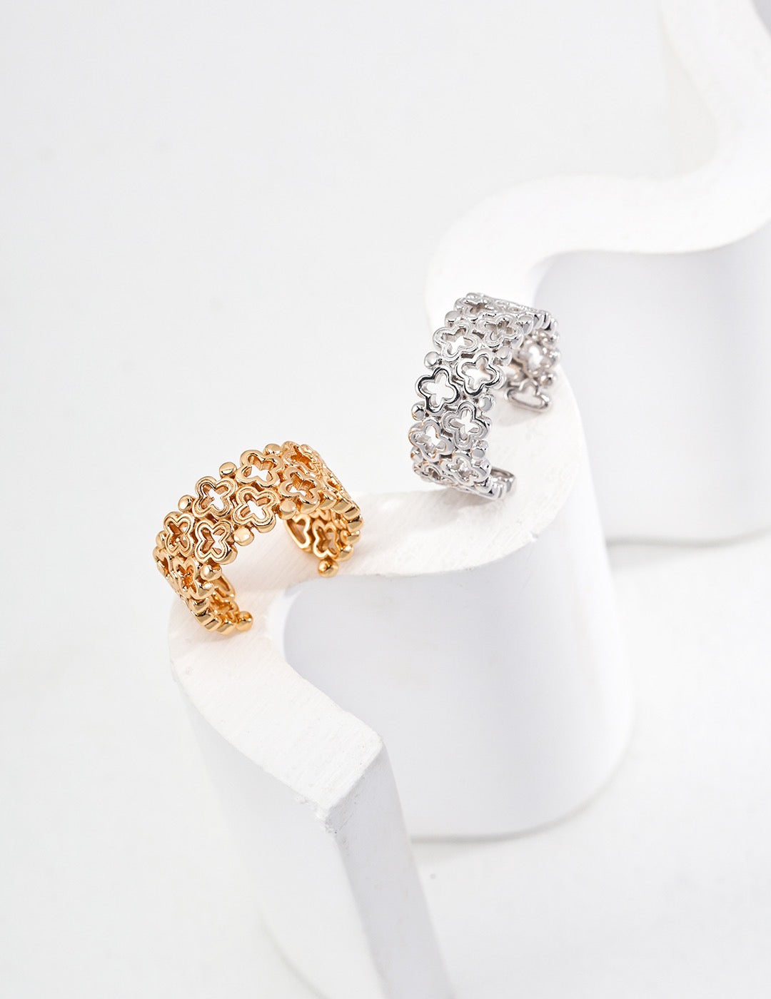 Bague à plusieurs trèfles