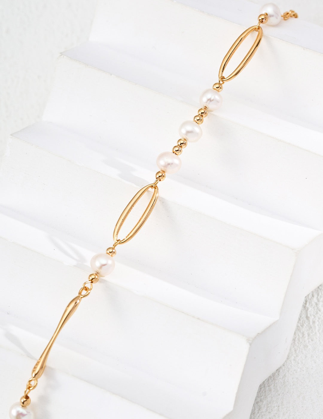 Pearl Glow Necklace