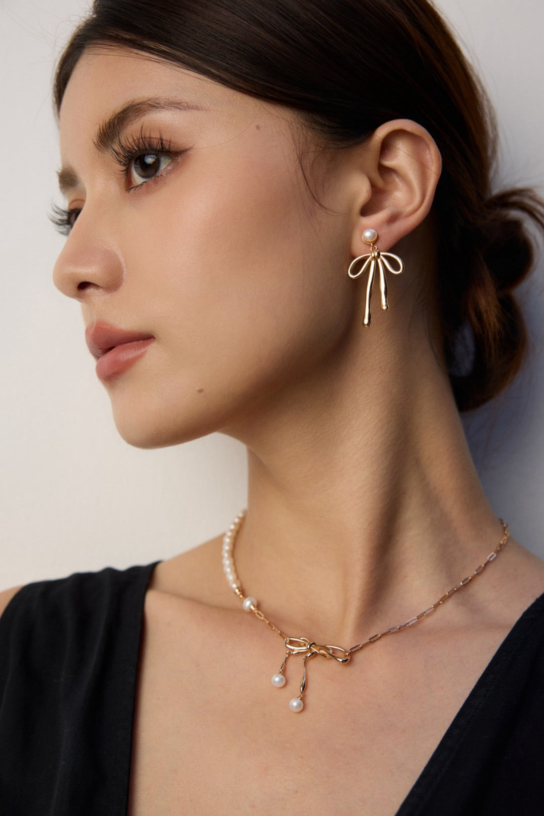 Ribbon Pearl Earrings
