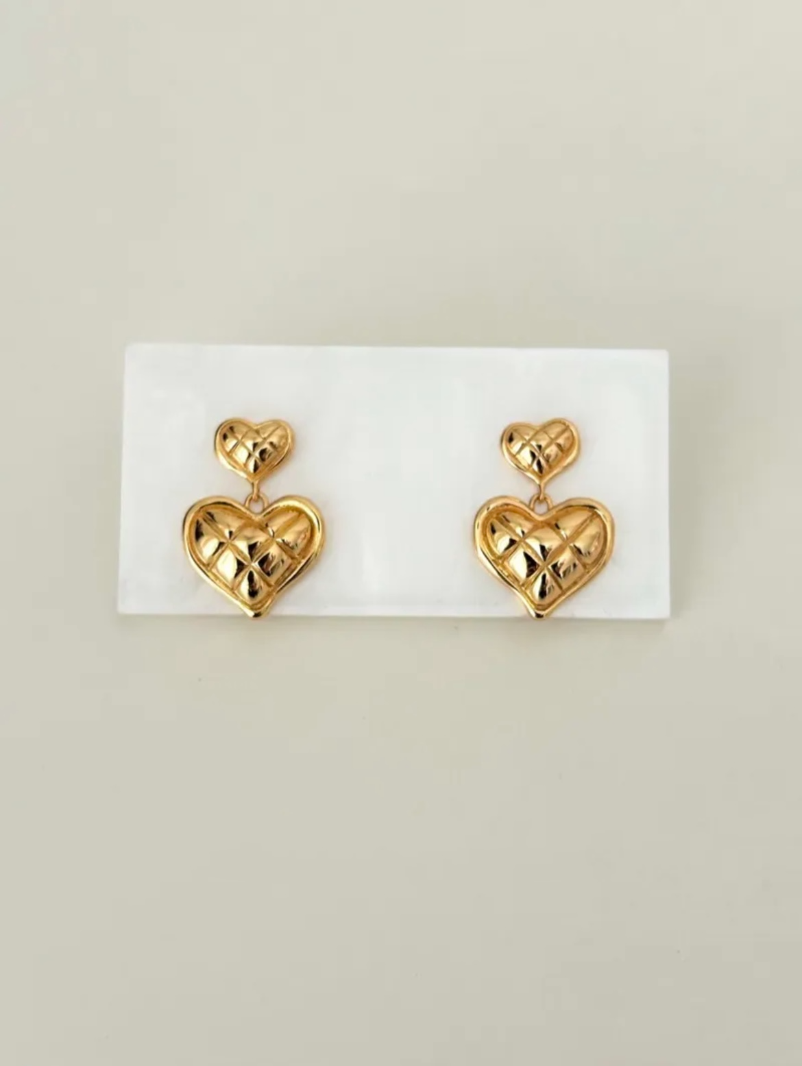 Golden Diamond Heart Earrings | Gold jewelry | Golden earrings | Estincele Jewellery