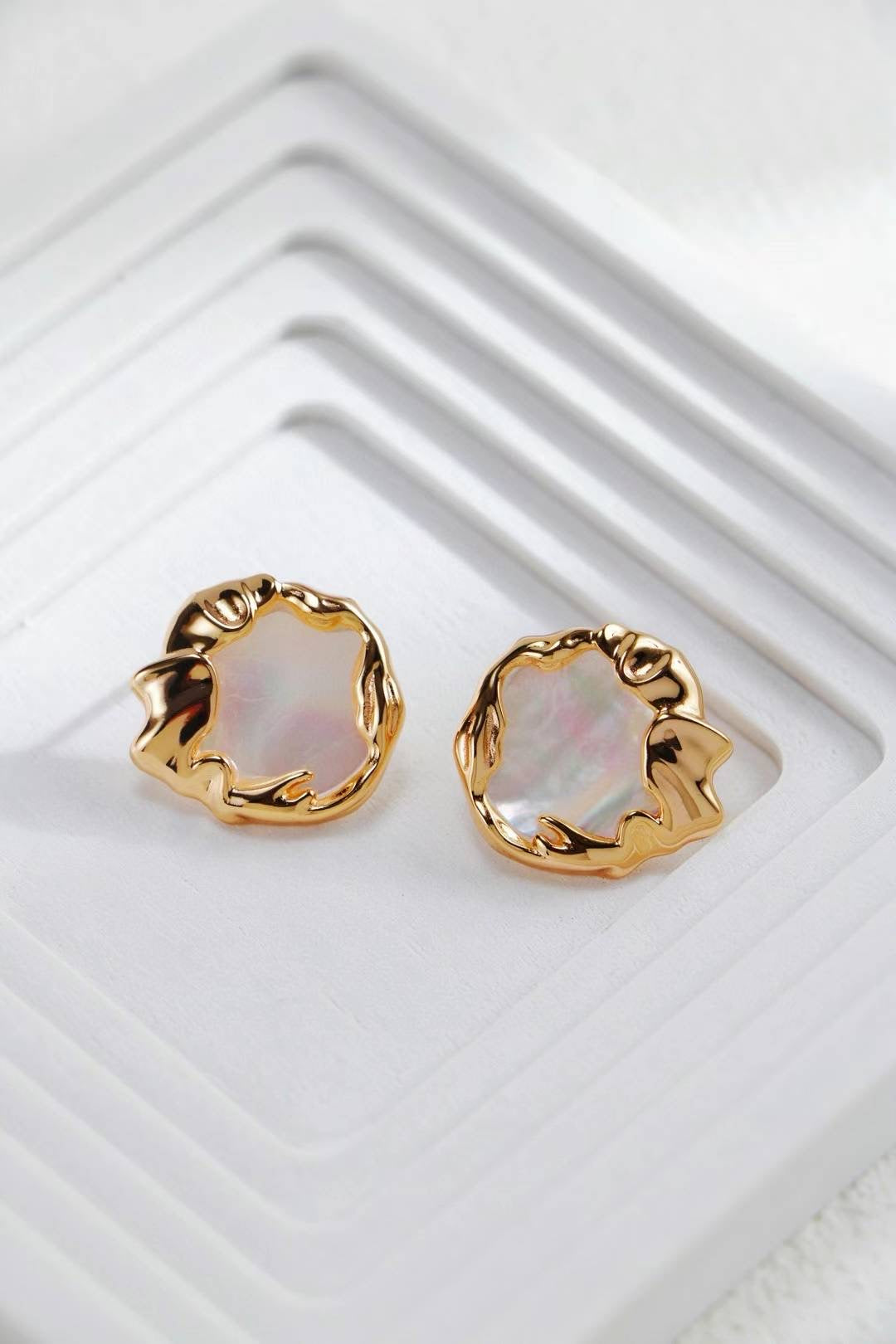 Mother of Pearl Flower Earrings | Pearl earrings | Gold earrings | mother of pearl stud earrings silver