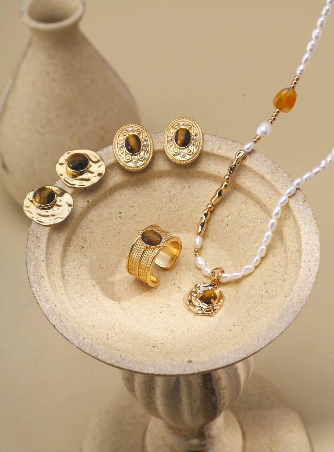 Tigers eye jewelry | pearl necklace | Tigers eye earrings and rings