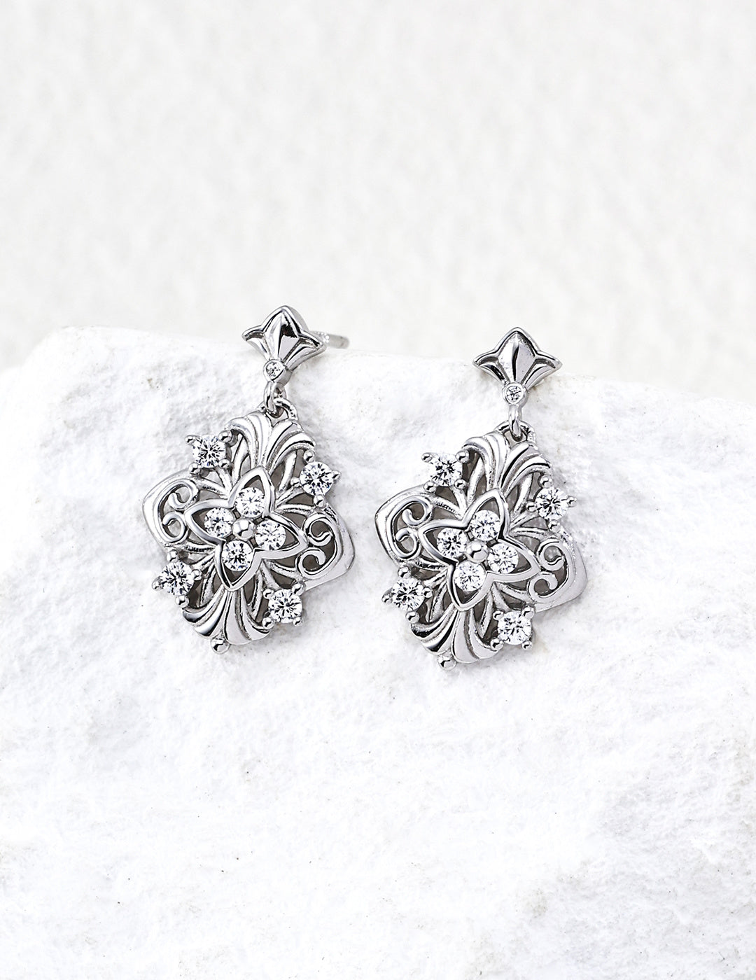 Vintage Clover Earrings