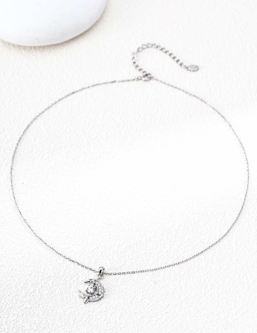Moon Glow Necklace