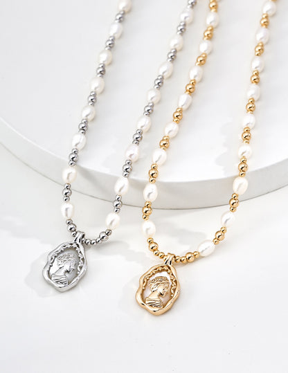 Queen of Pearl Necklace