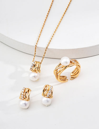 Twine Pearl Ring