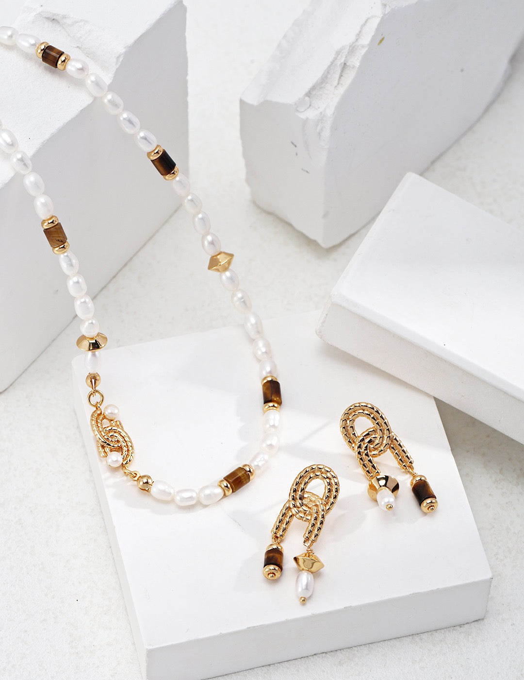 Tiger Eye Pearl Necklace