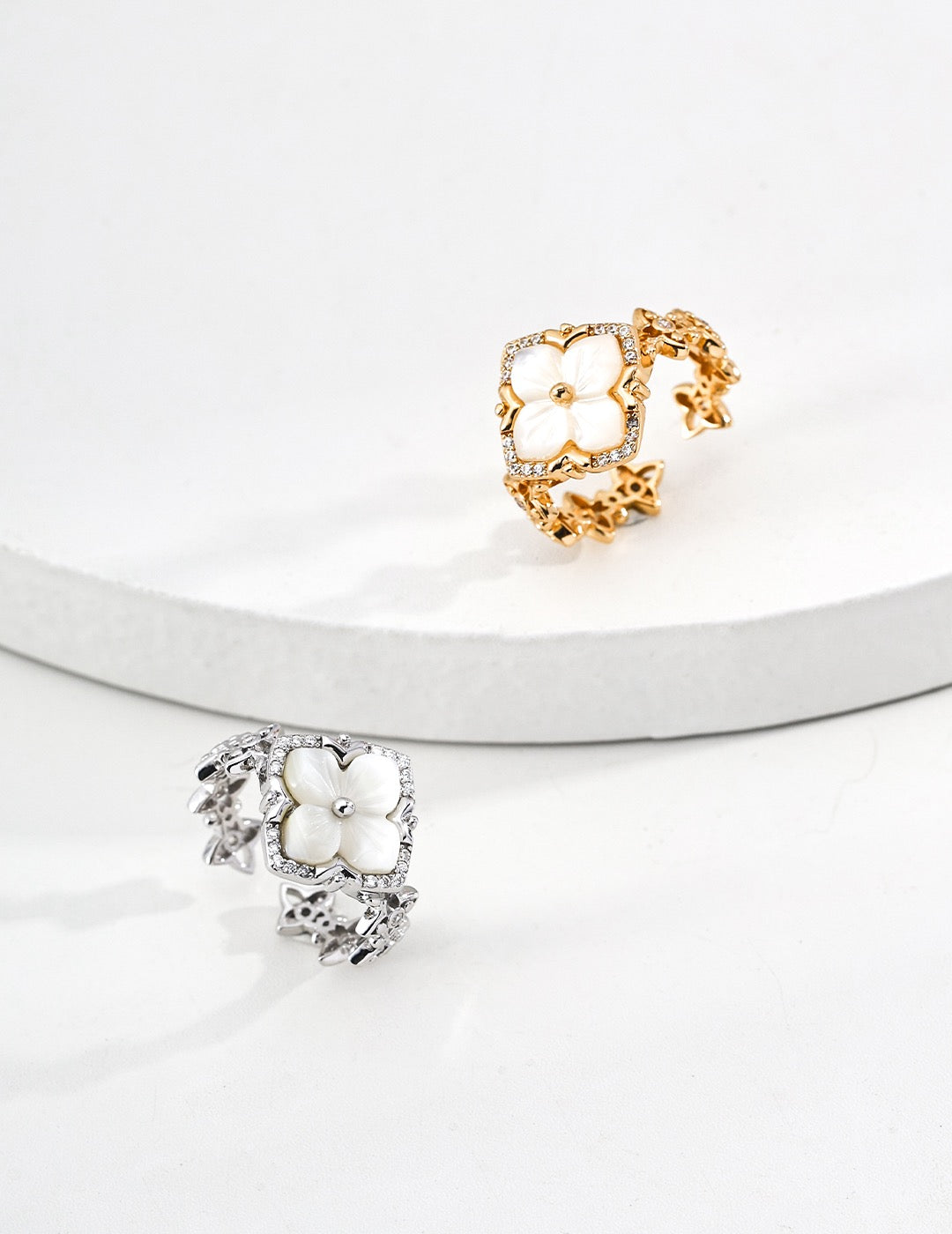 Fortune Clove Ring