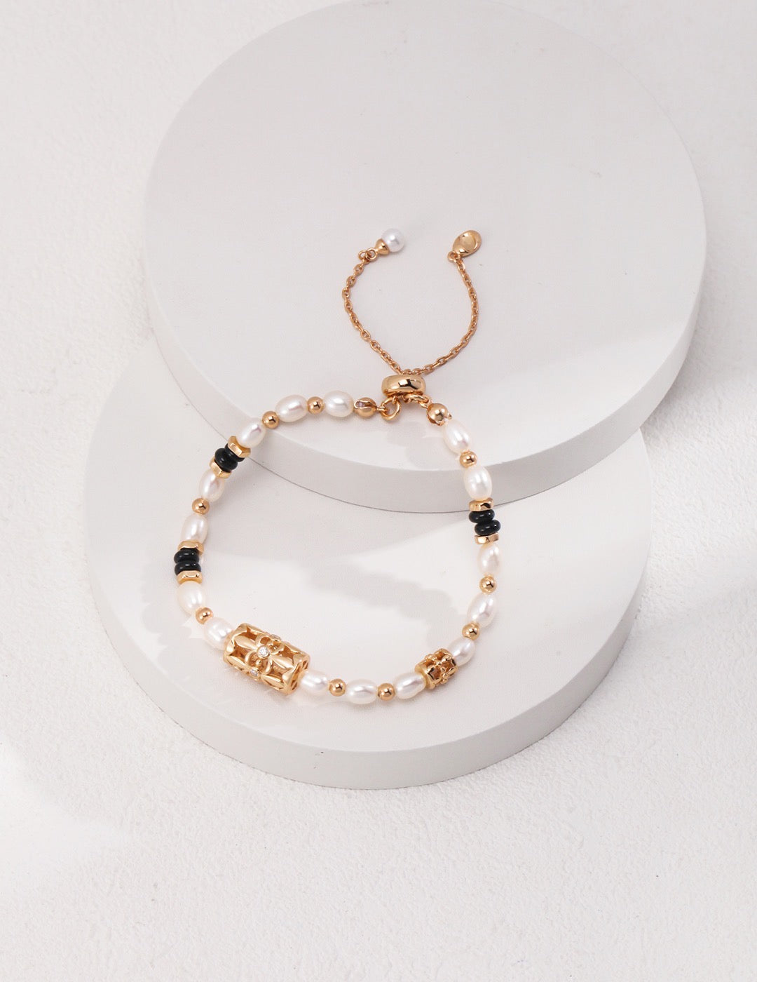 Classique Hyacinthus Pearl Bracelet | Estincele Bracelet | Bracelets | Gifts for her