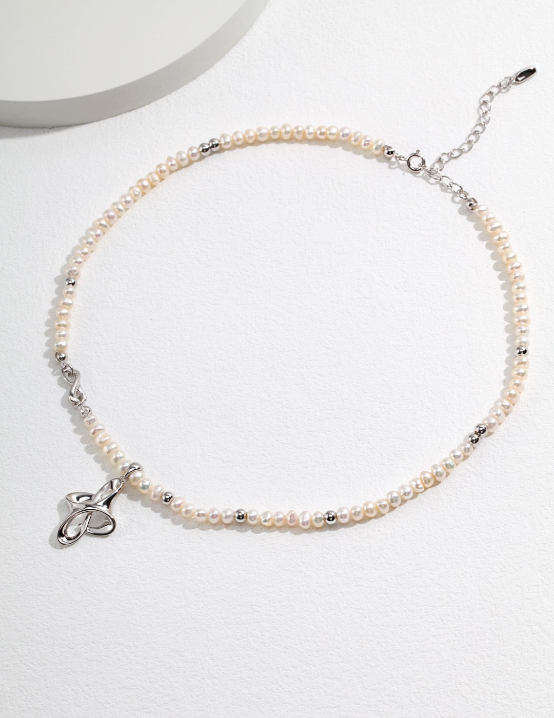 Lucky Knot Pearl Necklace