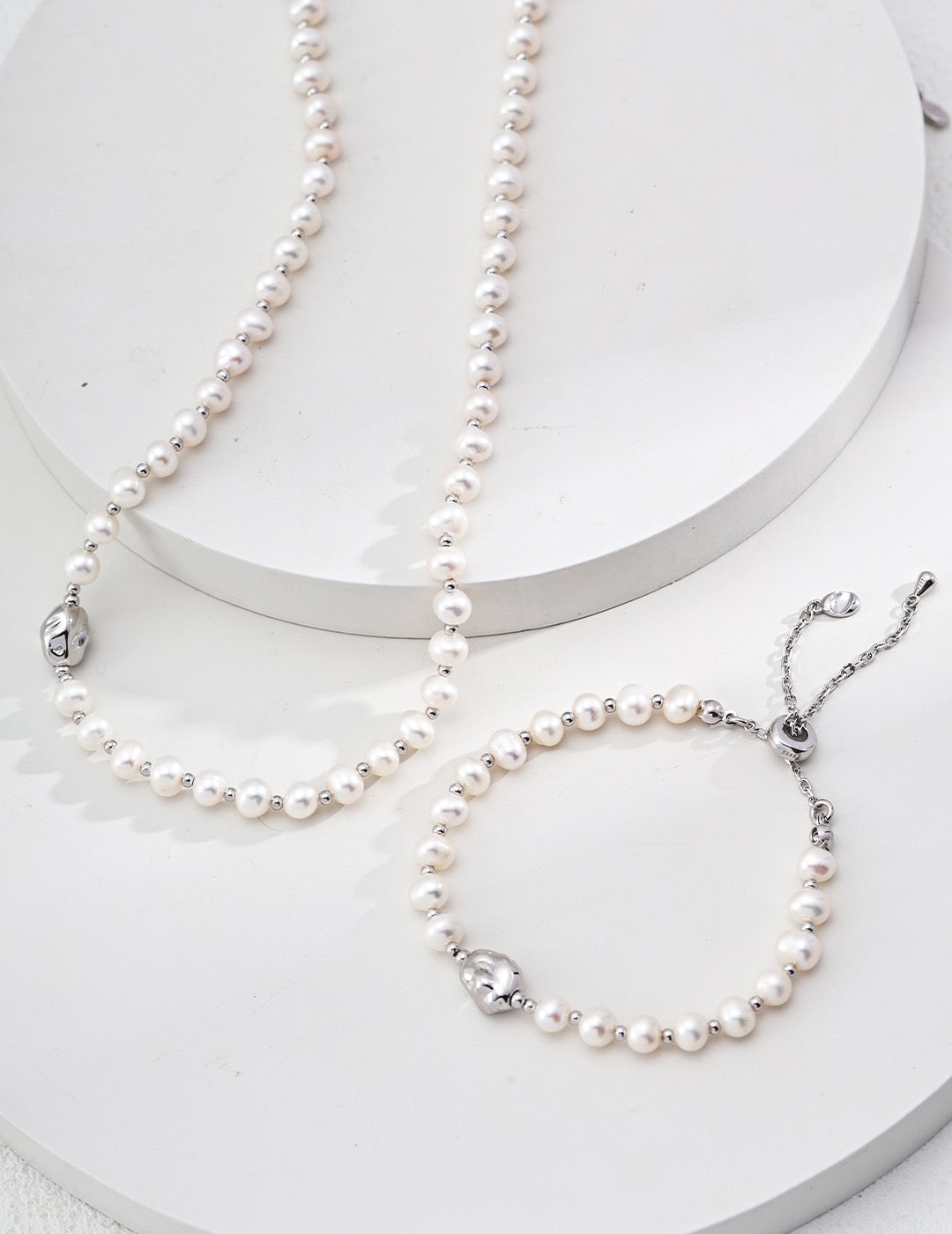 Pearl Stone Bracelet