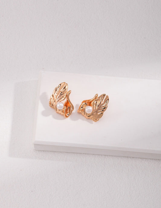 Forest Whisper Earrings | Gold jewelry | Gold earrings | Leaf earrings | Estincele Jewellery