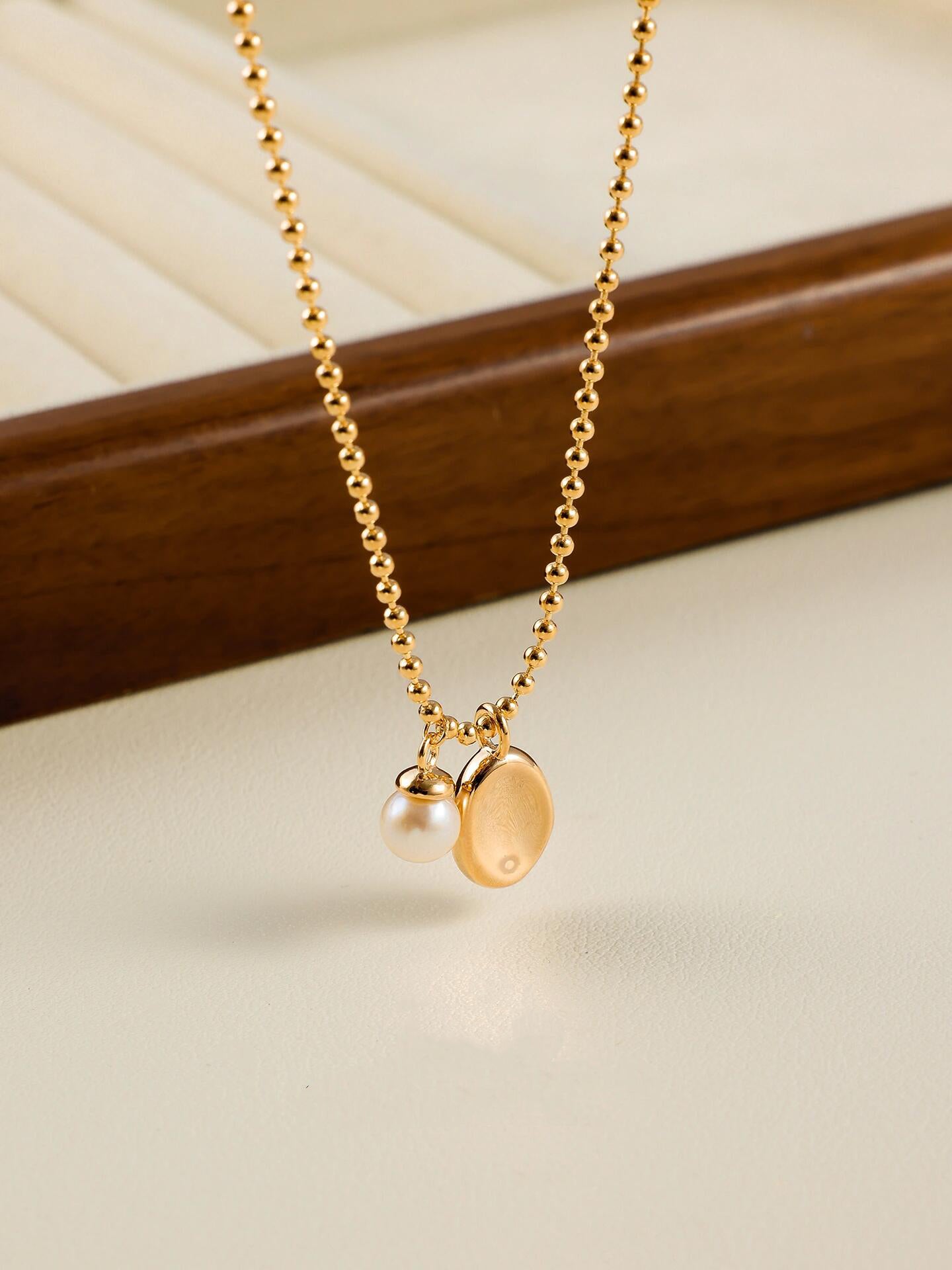 Circle with a Pearl Necklace