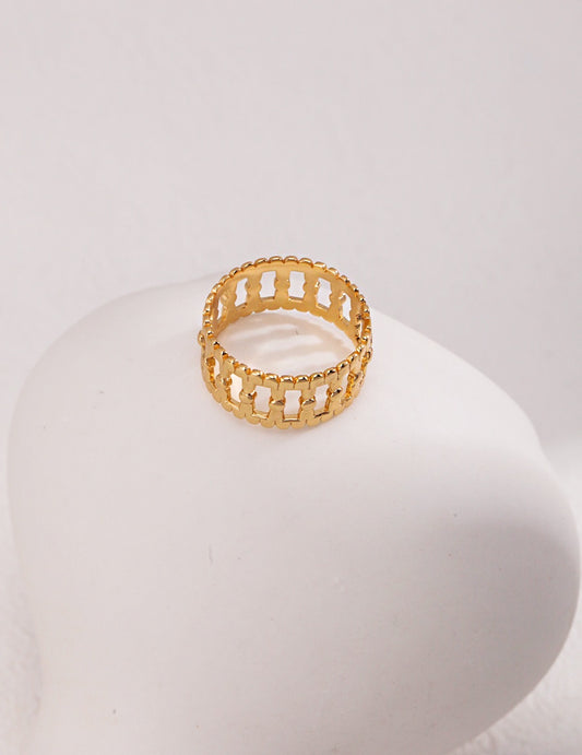 Classique Vintage Gold Ring | Estincele Jewellery | Rings | women's rings