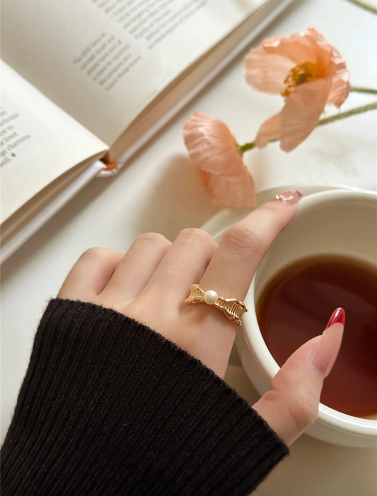 Pearl Knot Wave Ring