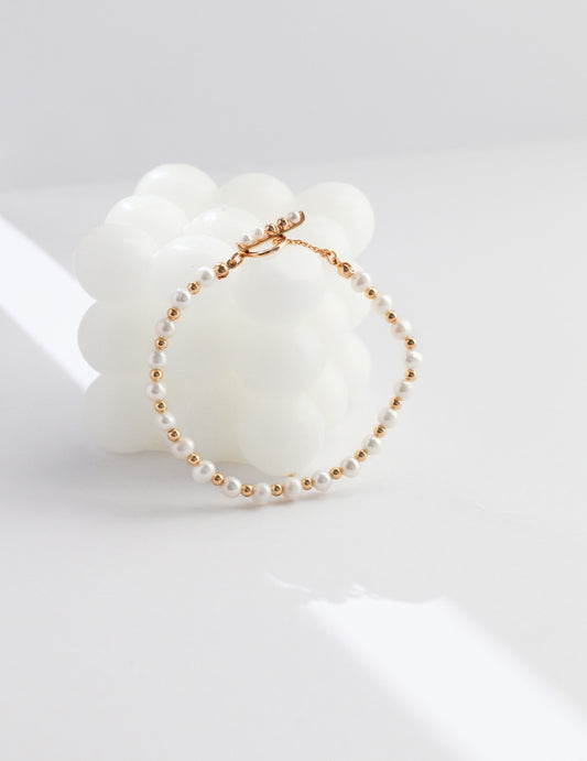 Minimalist Pearl Bracelet | Estincele Jewellery | Women's Bracelets